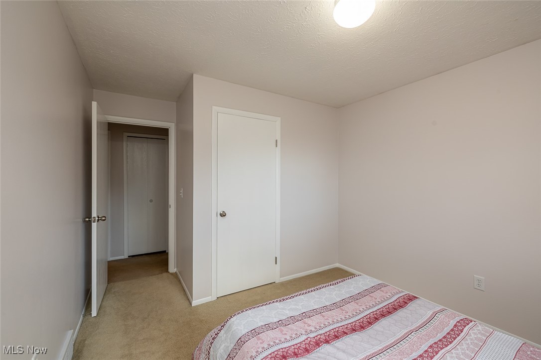 8416 Lorraine Drive, Strongsville, Ohio image 15
