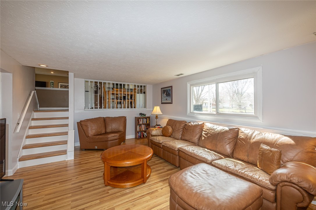 8416 Lorraine Drive, Strongsville, Ohio image 26