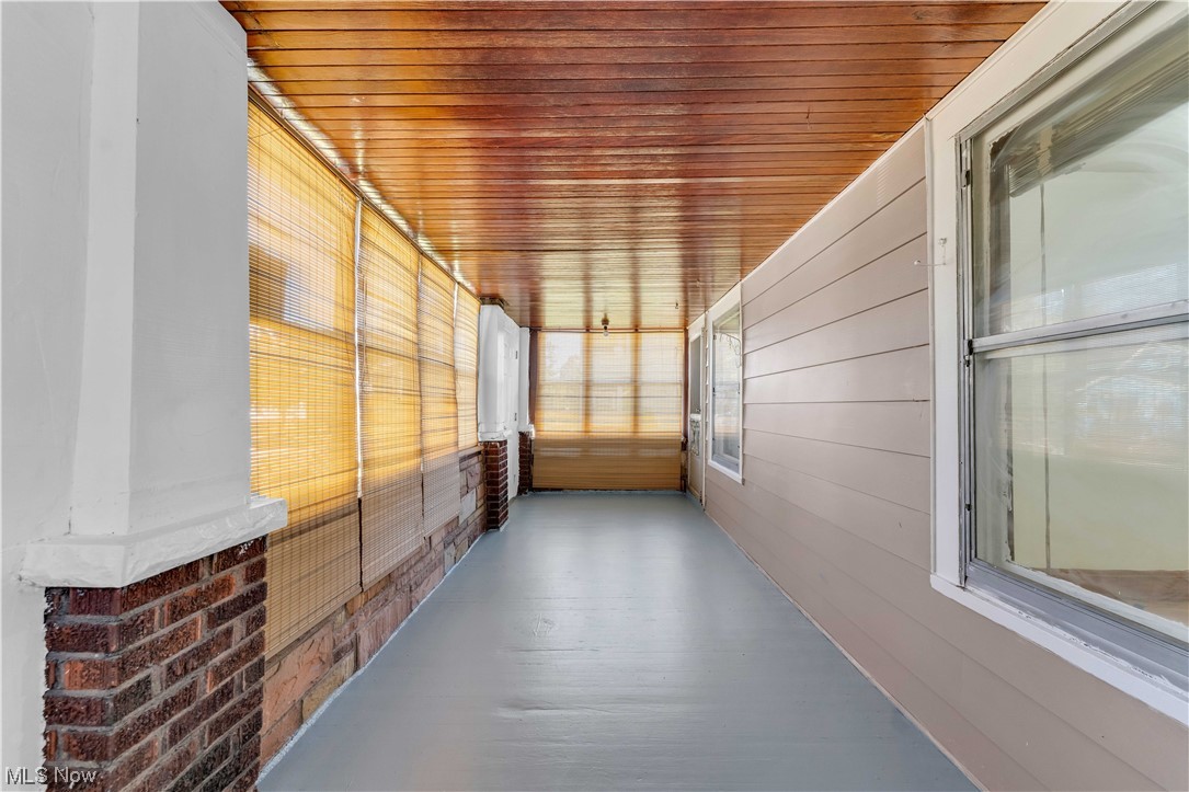 Walworth Realty Companys - Residential Lease