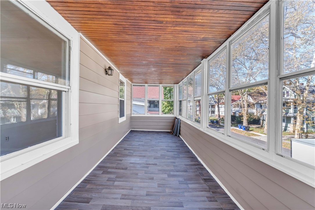 Walworth Realty Companys - Residential Lease