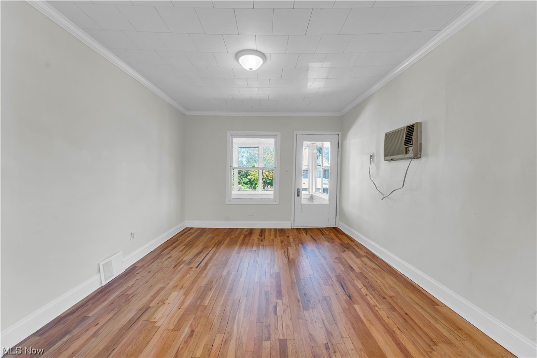 Walworth Realty Companys - Residential Lease