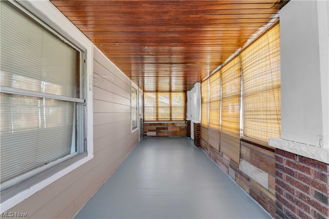 Walworth Realty Companys - Residential Lease