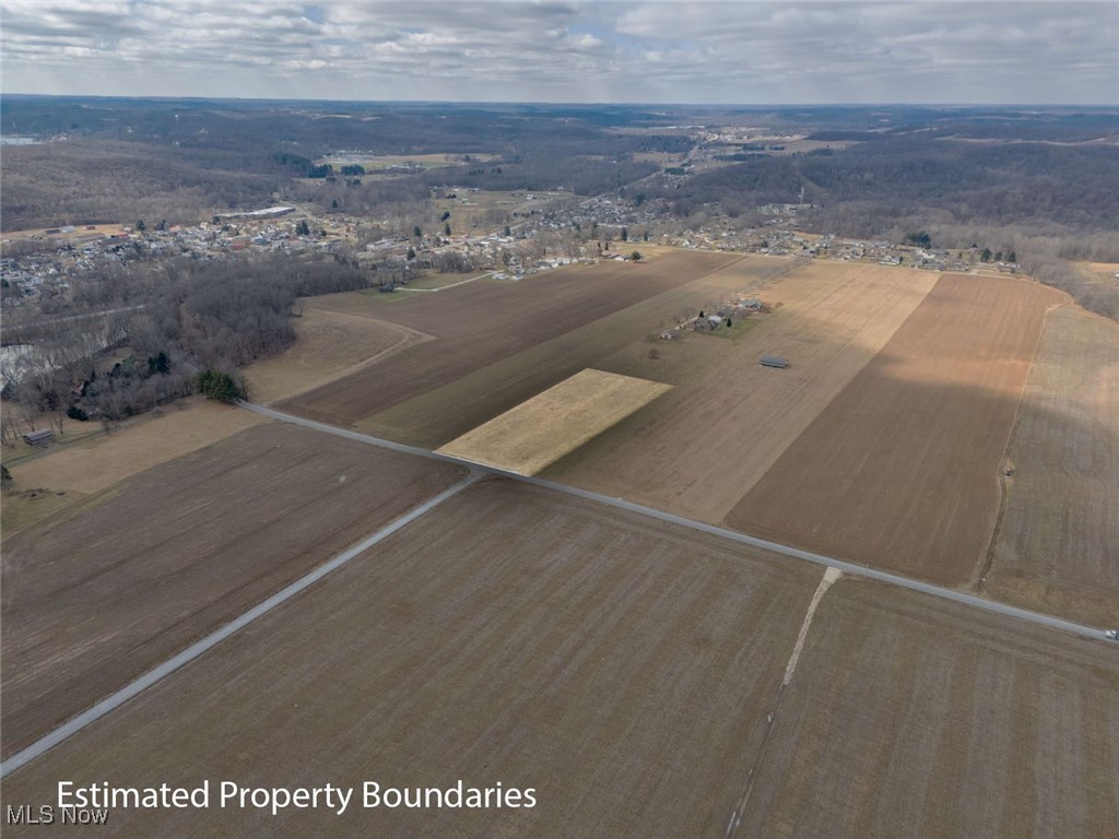 8205 Lee Road, Malvern, Ohio image 9