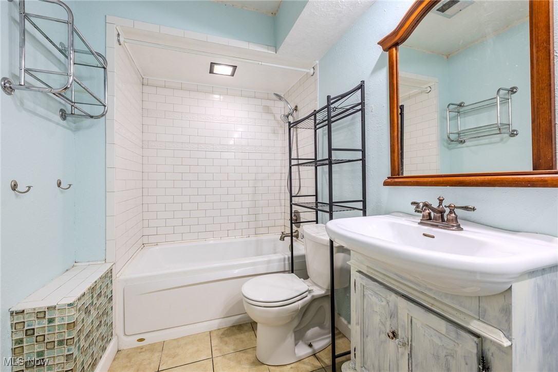 Meadowlawn Condo - Residential