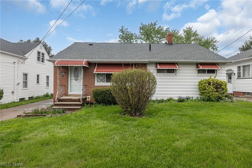 Great opportunity, POS Violation Free!   This one needs a facelift, but will be a beauty when finished, offering 3 bedrooms and 1.5 baths, living and dining rooms plus eat-in kitchen!  The rec room is partially finished with carpet, and the lower level also includes glass block windows, laundry area and half bath.  The exterior features a 2 car garage and lovely covered patio.  Immediate occupancy available!!
