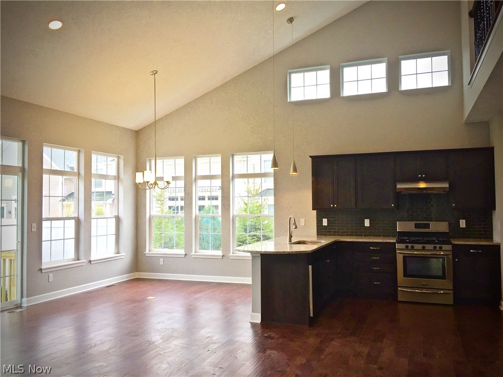 Pointe at Sterling Lakes - Residential