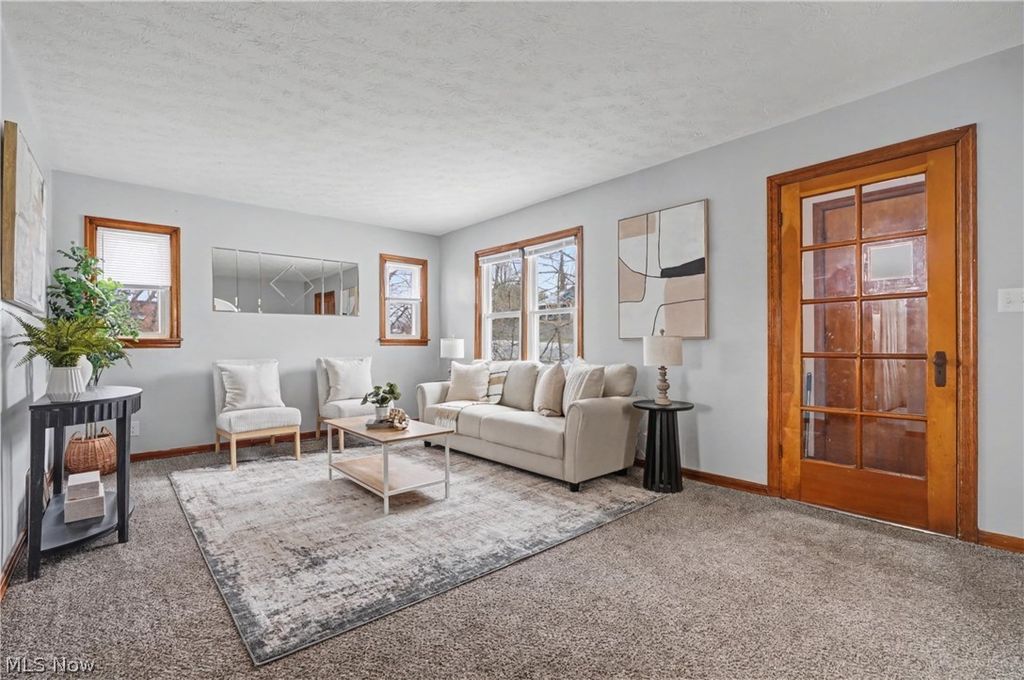 Photo of 86 Southeast Avenue, Tallmadge, OH 44278 (MLS # 5194591)