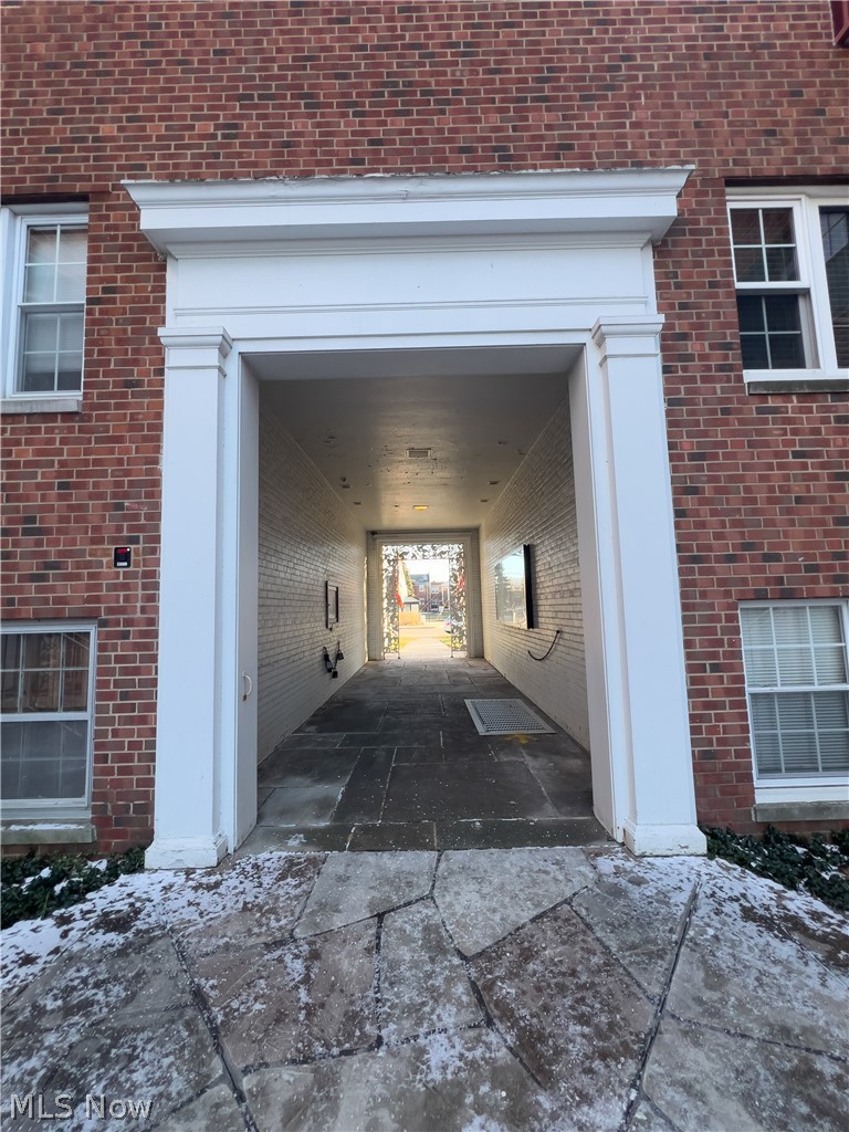 Shaker Villas/Ohio 02 Condo - Residential