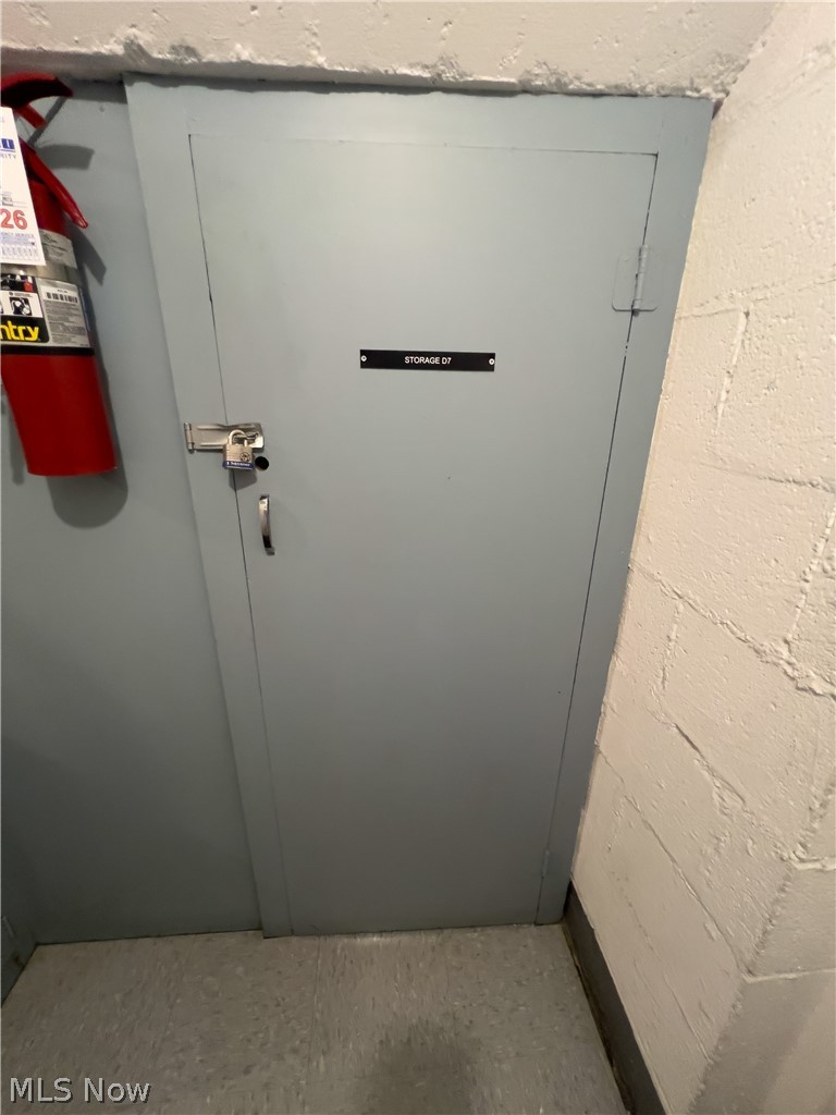 Shaker Villas/Ohio 02 Condo - Residential