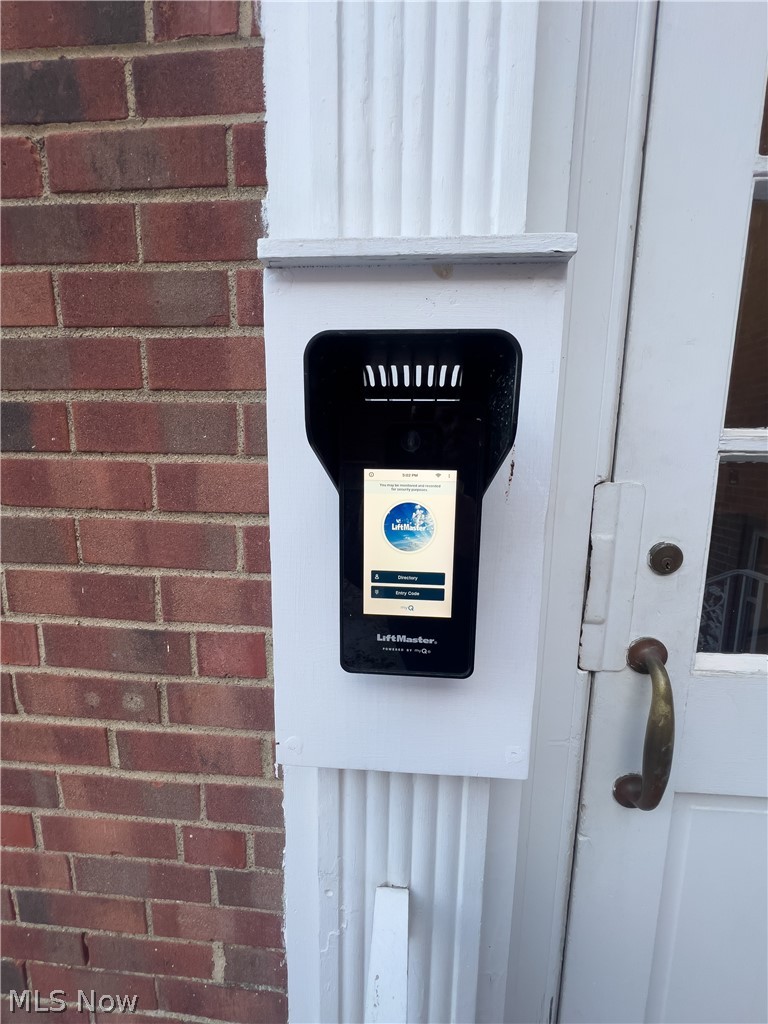 Shaker Villas/Ohio 02 Condo - Residential