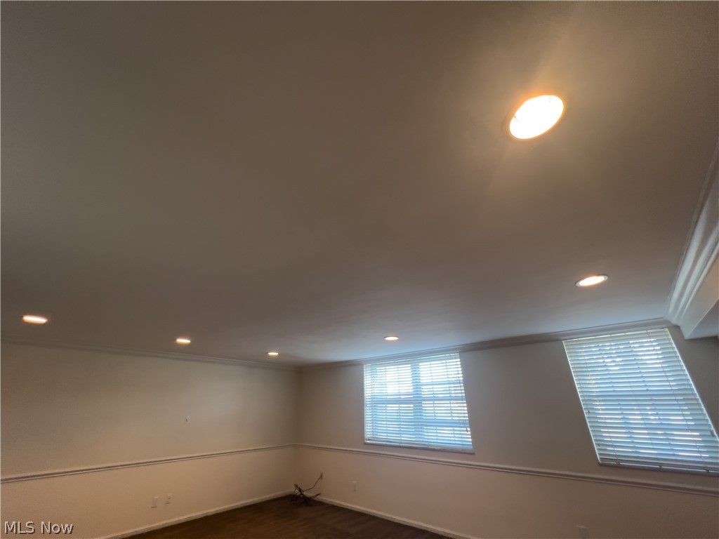 Shaker Villas/Ohio 02 Condo - Residential