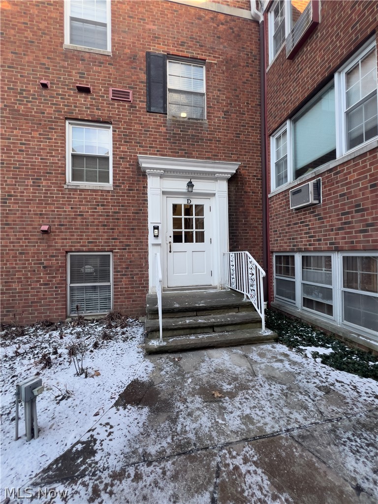 Shaker Villas/Ohio 02 Condo - Residential