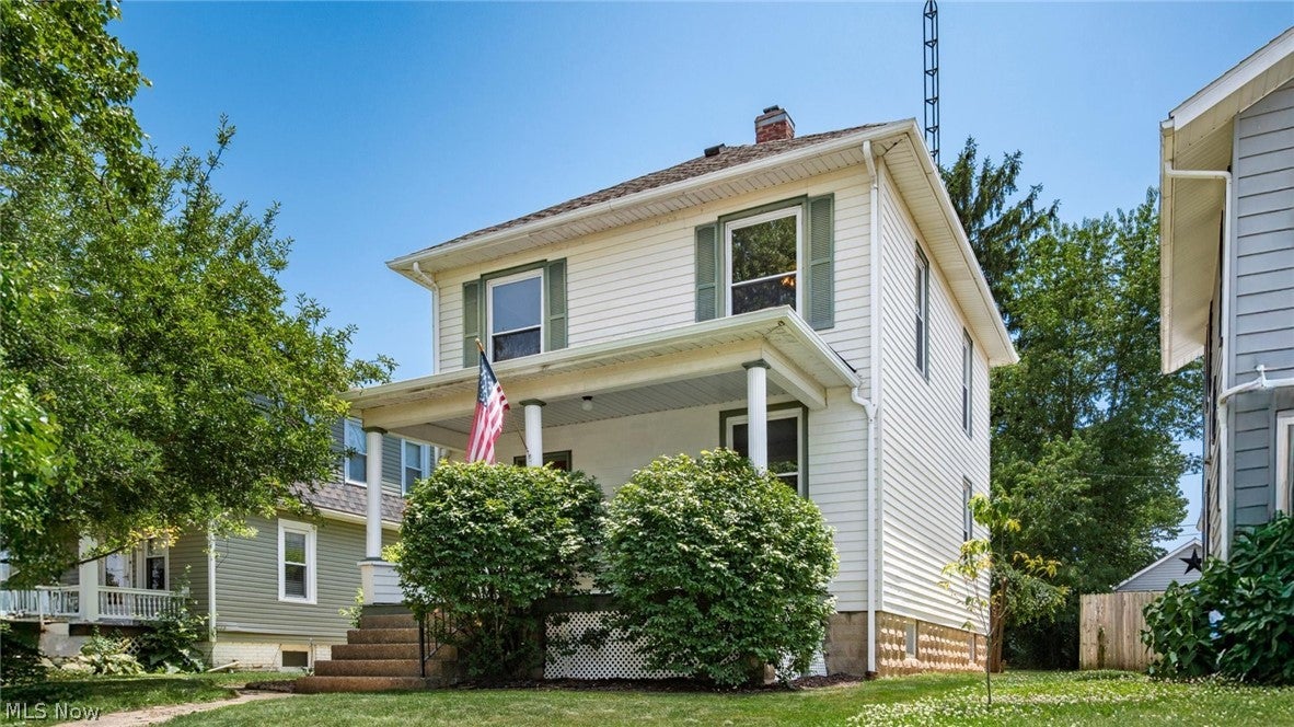 714 Saint Louis Avenue