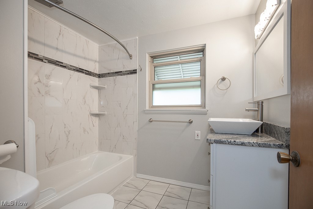 4525 Woodrow Avenue, Parma, Ohio image 20