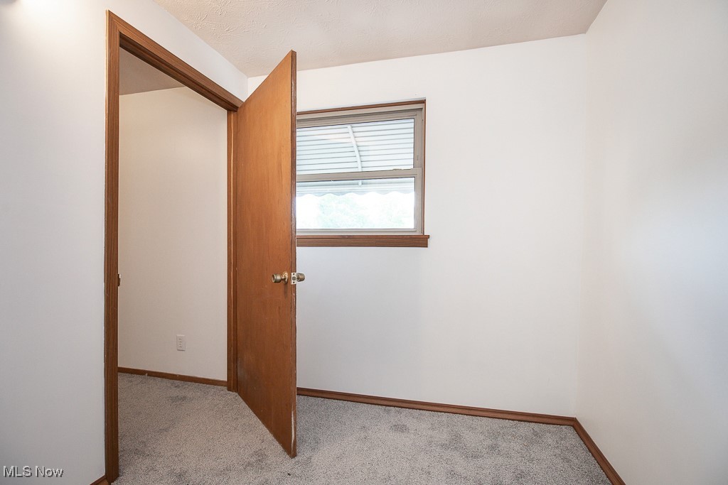 4525 Woodrow Avenue, Parma, Ohio image 27