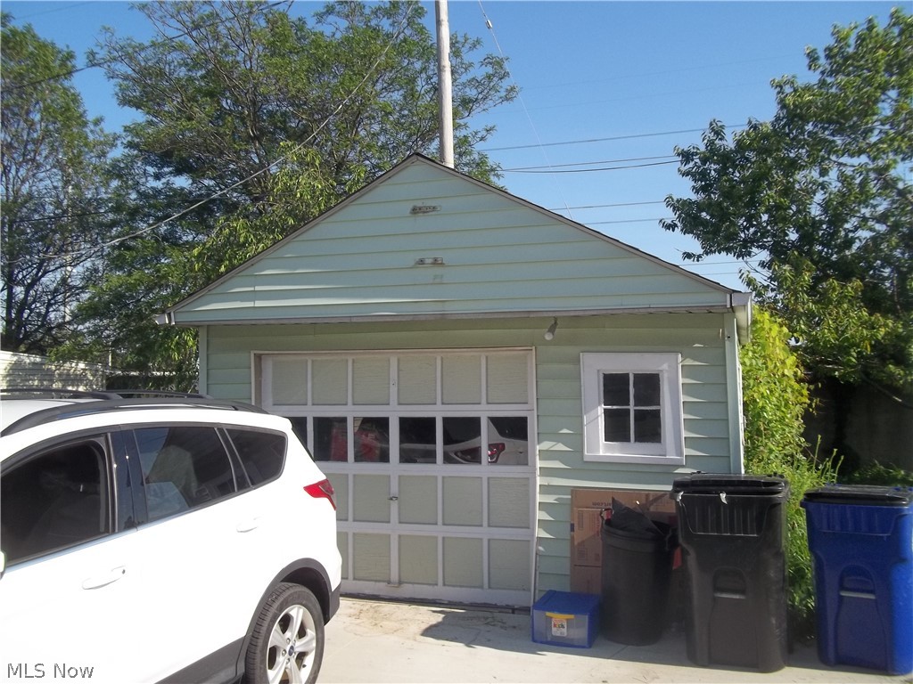 H G Selbys - Residential