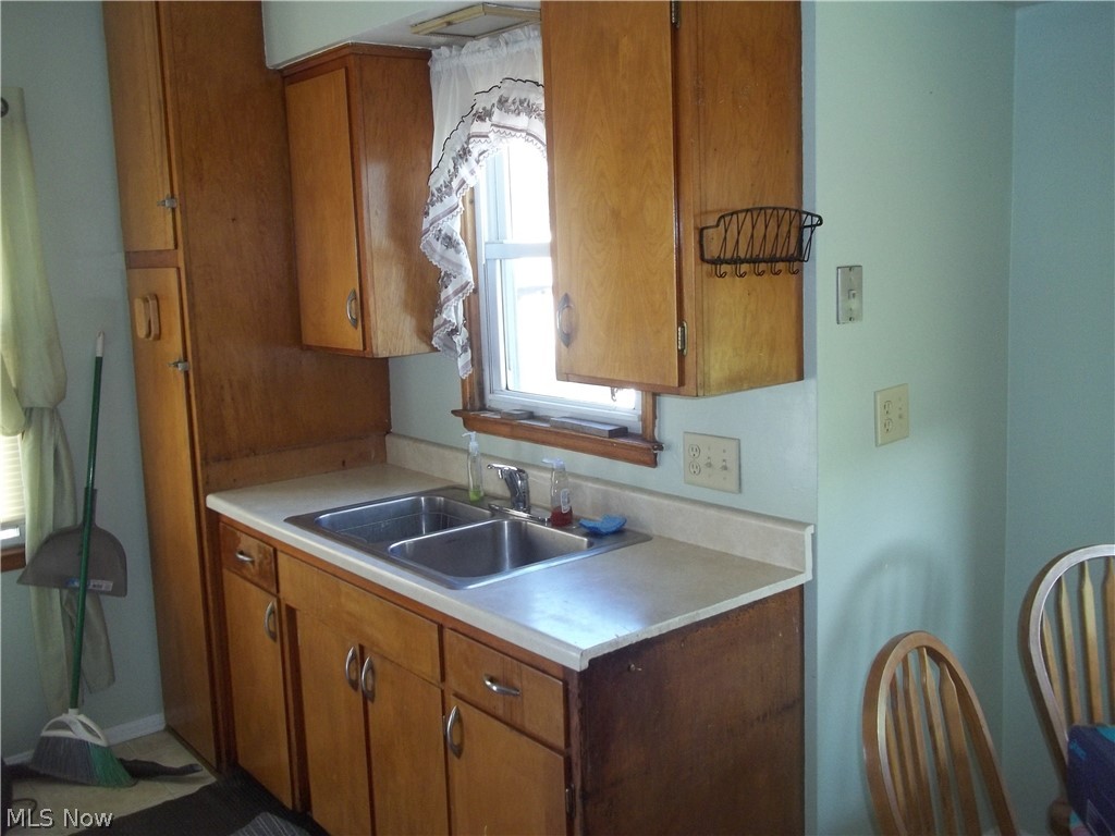 H G Selbys - Residential