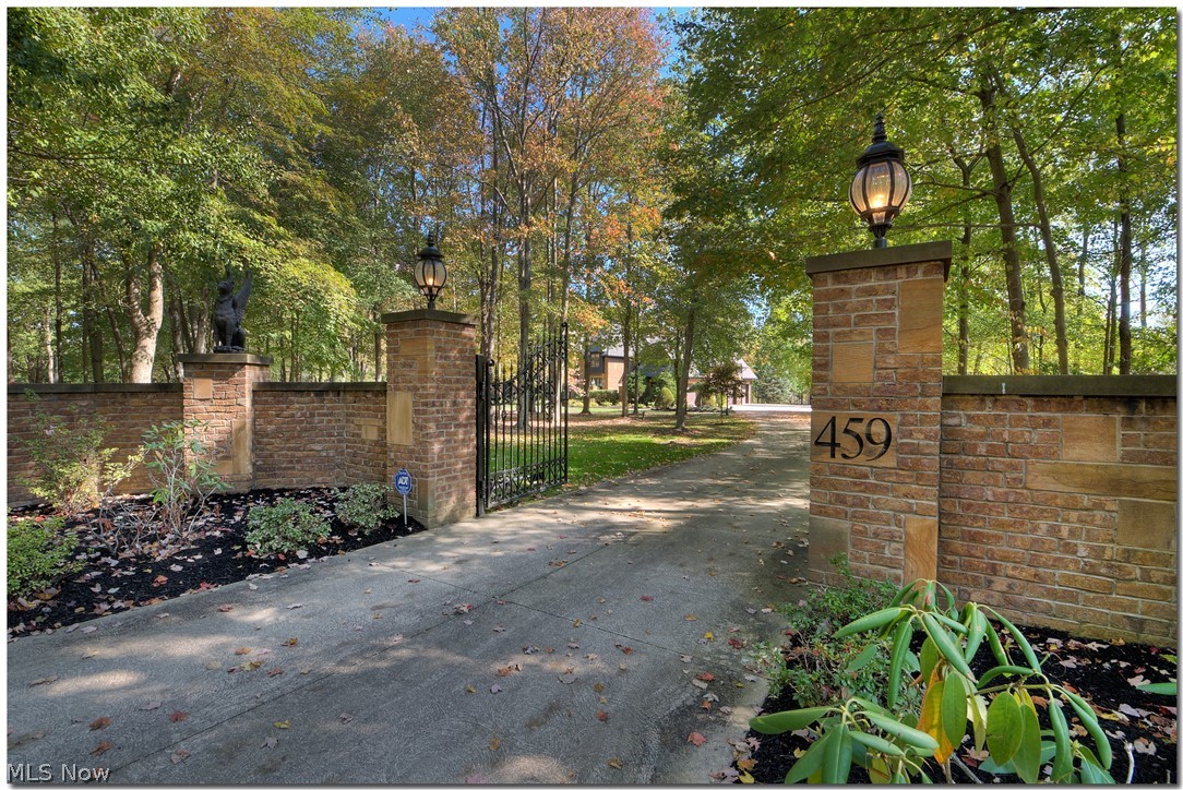The Ledges - Residential