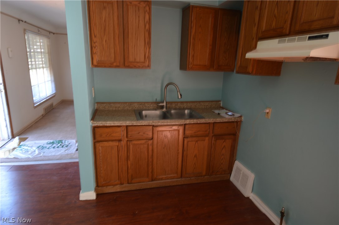 H F Redicks Dunham Park - Residential Lease