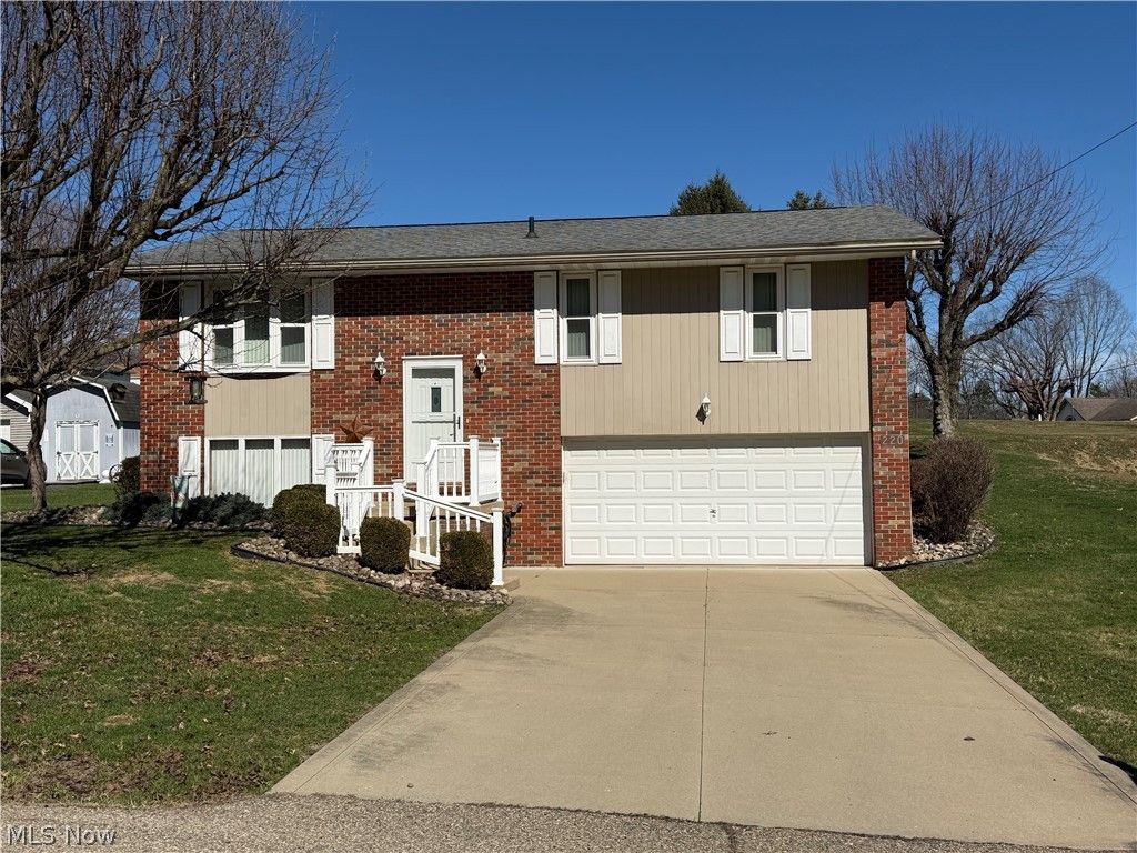 Photo of 220 Bantam Ridge Court, Wintersville, OH 43953 (MLS # 5191536)