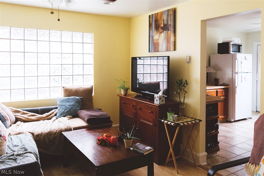 H Hadlows Allotment - Residential Income