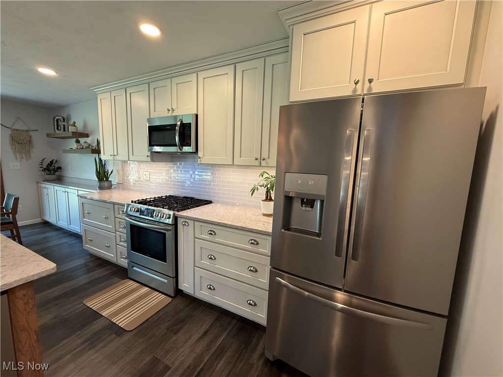 396 Crossbrook Drive