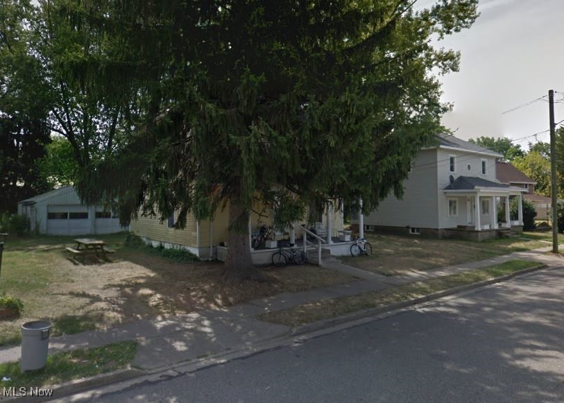 465 Martin Luther King Drive, Newcomerstown, Ohio image 3