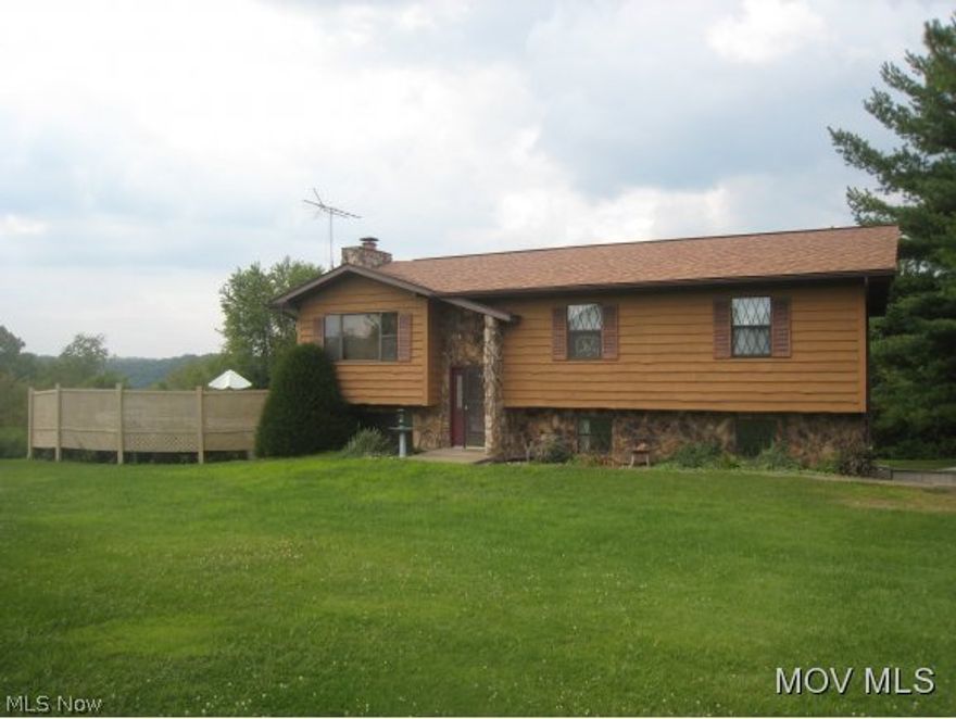 Beautiful setting just off 339. Cedar/stone split level home with beautiful views. Updated roof. Cozy lower level family room with gas log fireplace with remote start. Building/workshop with 220 electric. 27' Above Ground Pool 4.5'deep with solar cover surrounded by 24x36 deck. Kitchen/dining room combo.  Located only minutes from Parkersburg. Road into property is a right of way.  Elem: Belpre Elementary School  Elem/Bus: Y  JrHigh: Belpre Middle School  JrHigh/Bus: Y  High: Belpre High School  High/Bus: Y  Fire: VOL  Police: SHF  ;SQFT=Fin L1:1242, Fin Bsmt:528, Fin Above:1242, Fin Total:1770, Unfin Bsmt:0, Unfin Above:0;GAR= 2 Car Built In