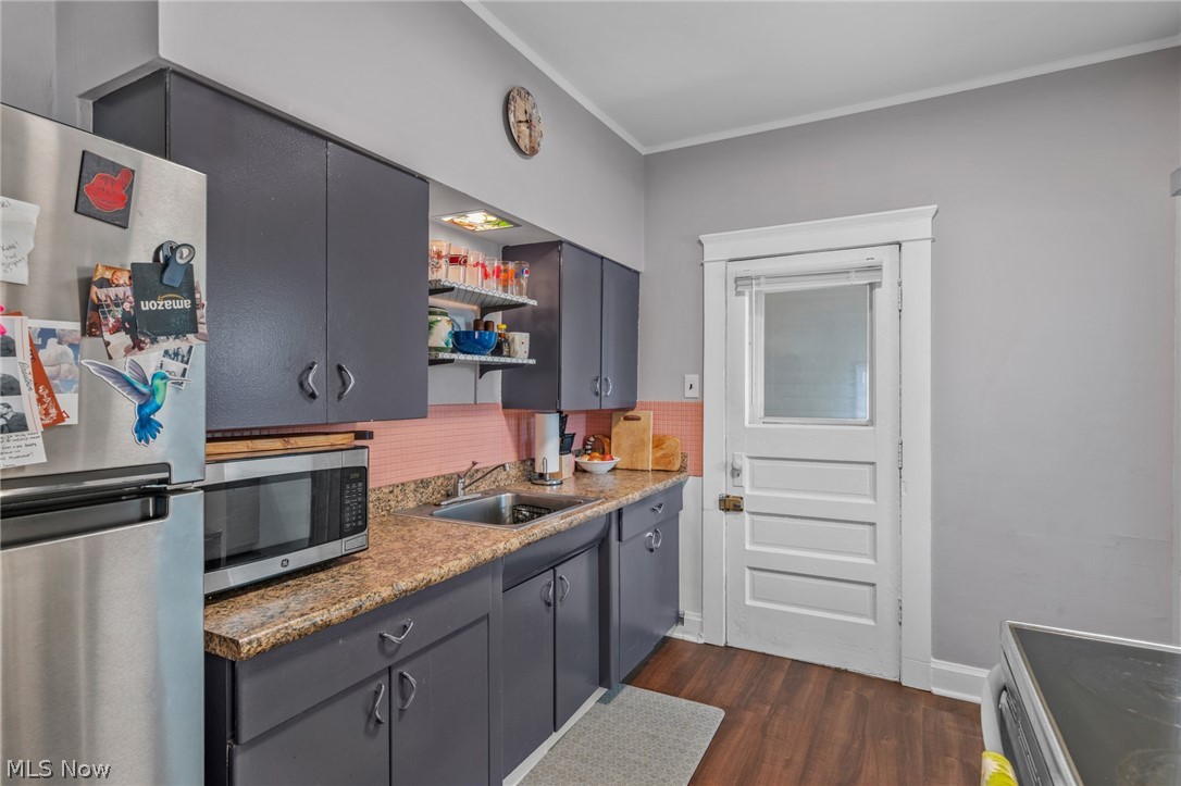 Edgewater Land Cos Sub - Residential Income