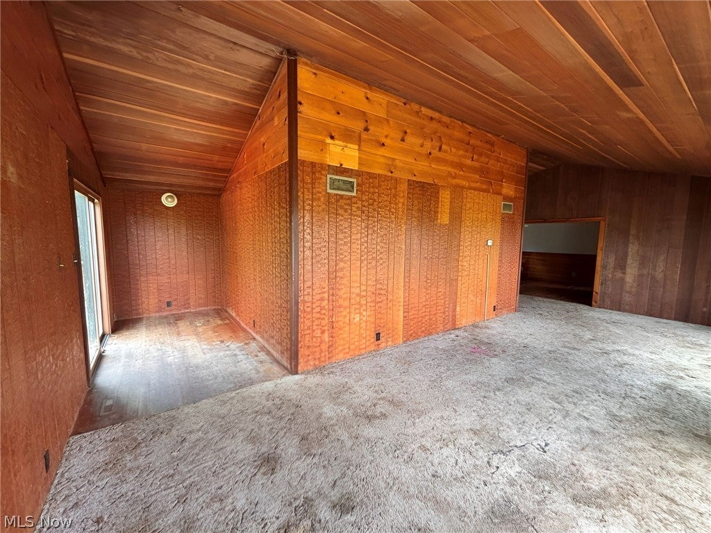 414 Whiteman Hill Road