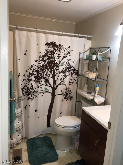 Village Green Condos 02 - Residential