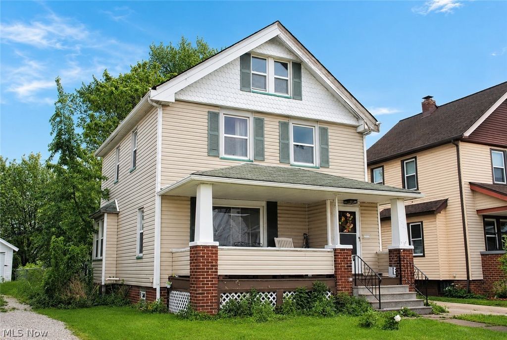 Photo of 2027 Bunts Road, Lakewood, OH 44107 (MLS # 5211749)