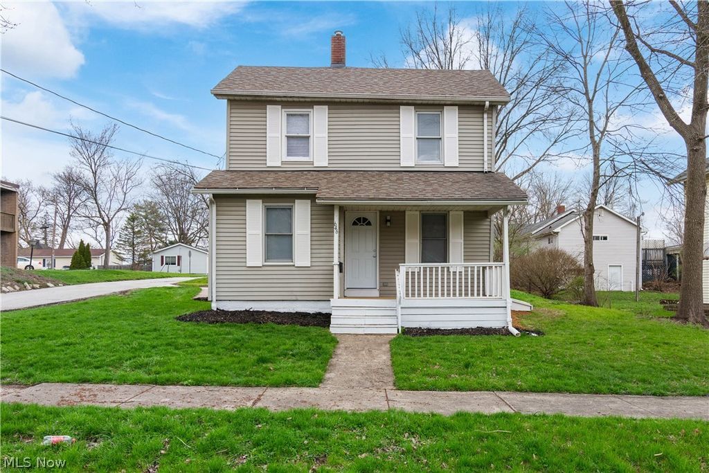 Photo of 646 W Highland Avenue, Ravenna, OH 44266 (MLS # 5198981)