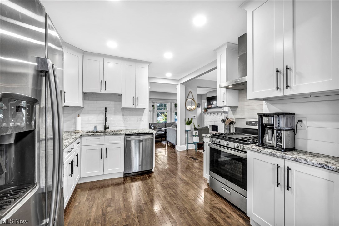 Gerard Companys 01 - Residential