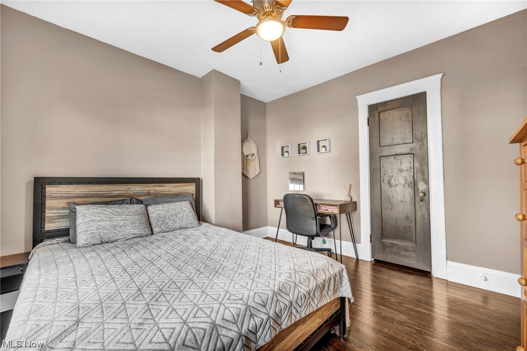 Gerard Companys 01 - Residential