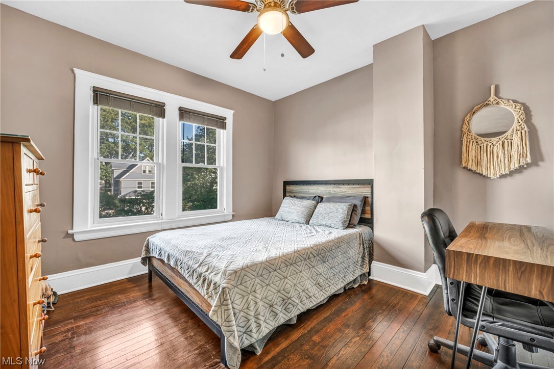 Gerard Companys 01 - Residential