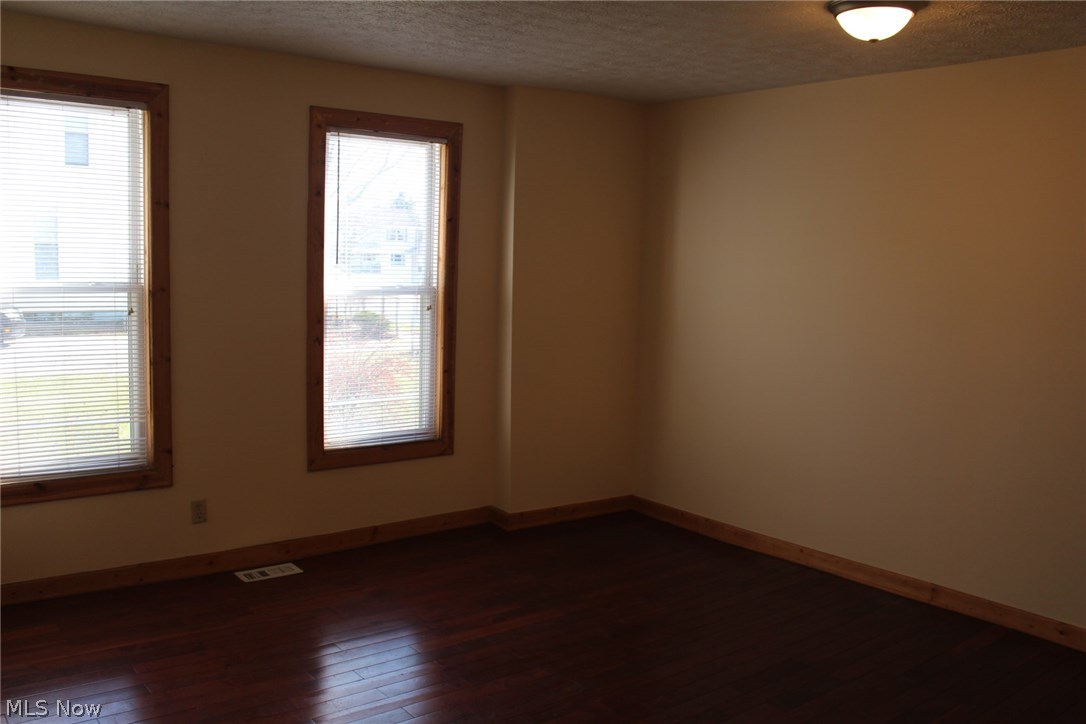 H P Weddells - Residential