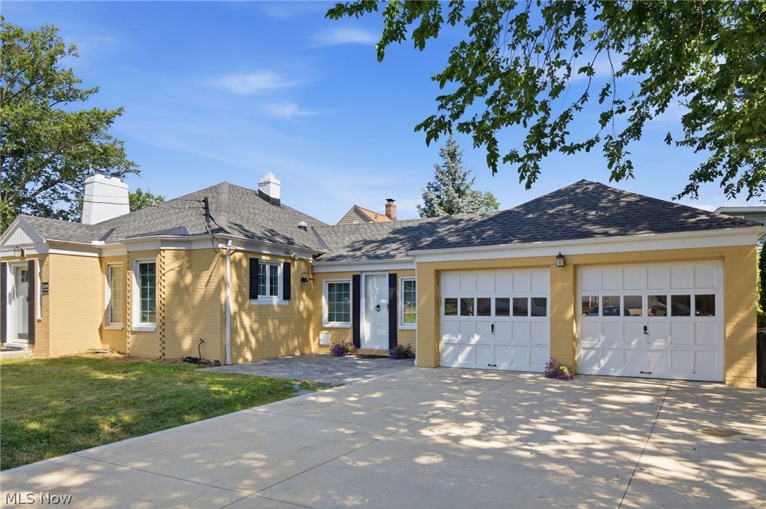 25498 Wolf Road