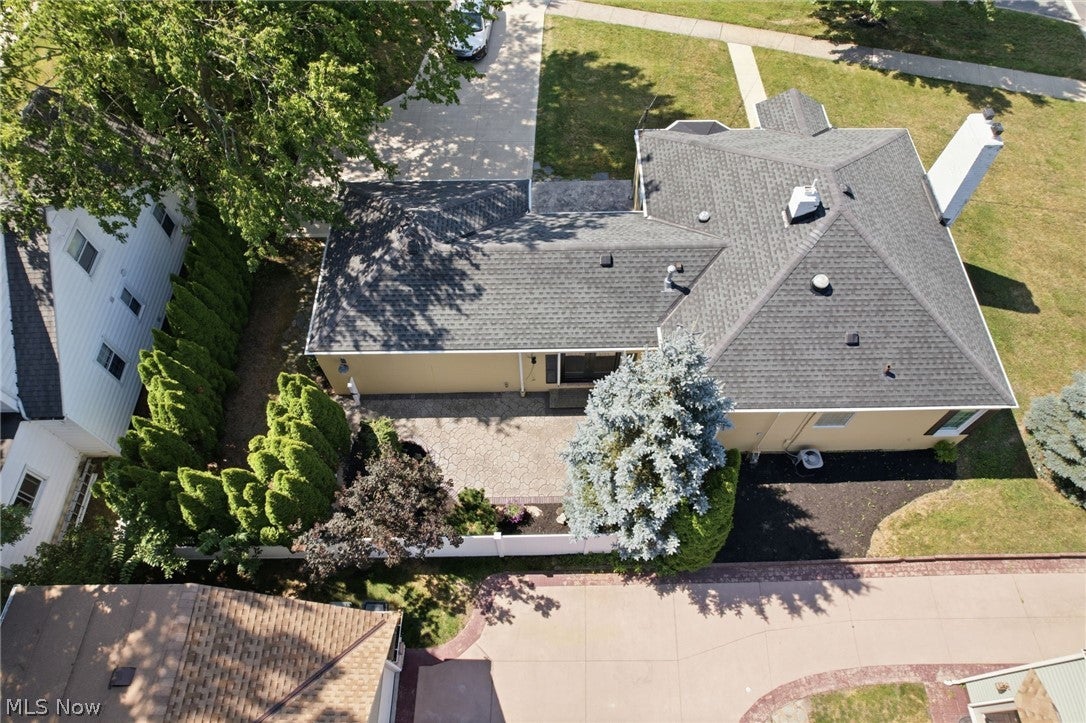 25498 Wolf Road