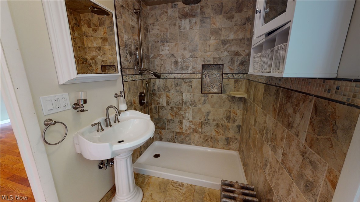 City/Mentor 13 - Residential