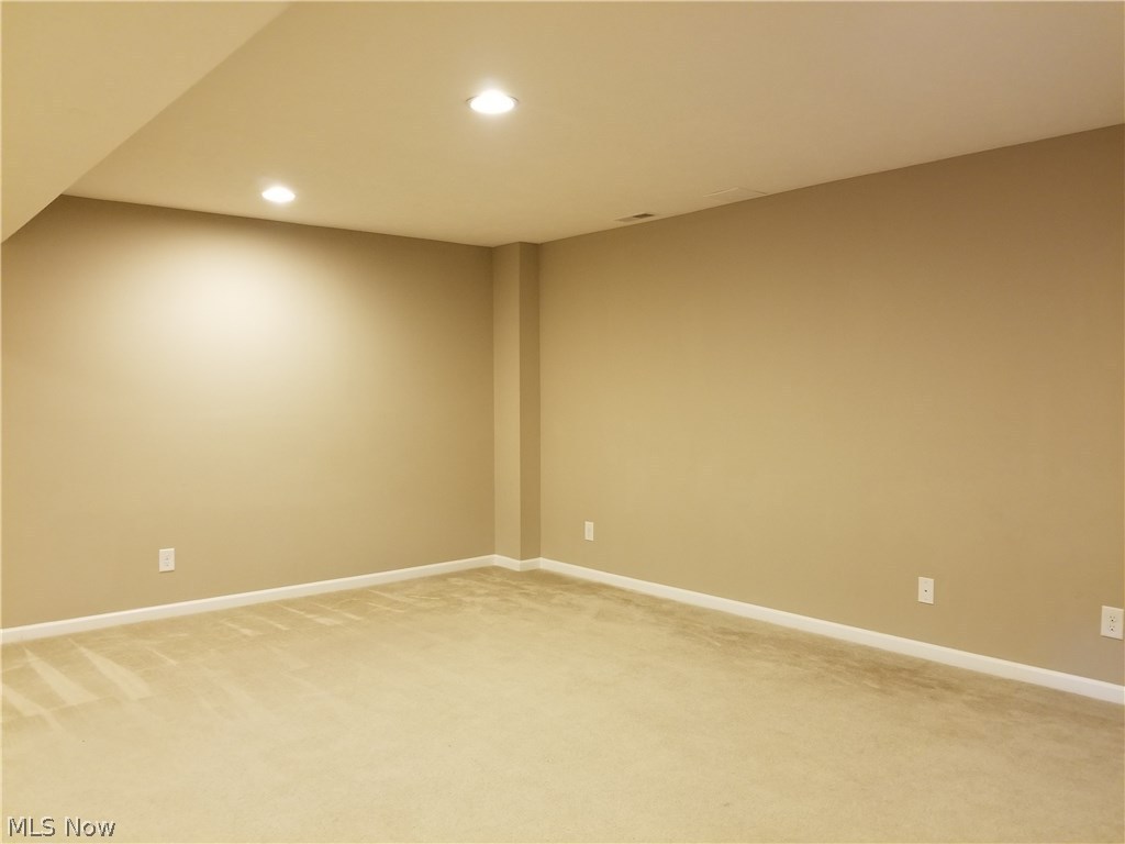 Hidden Lakes - Residential Lease