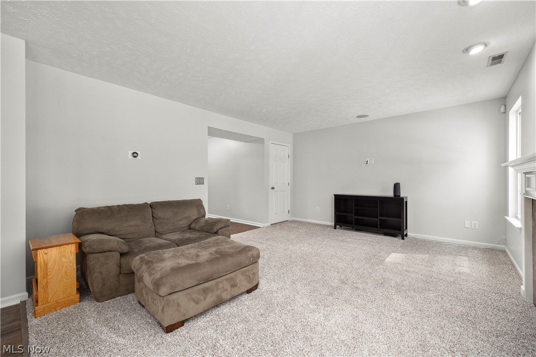 6199 E Meadow Farm Lane
