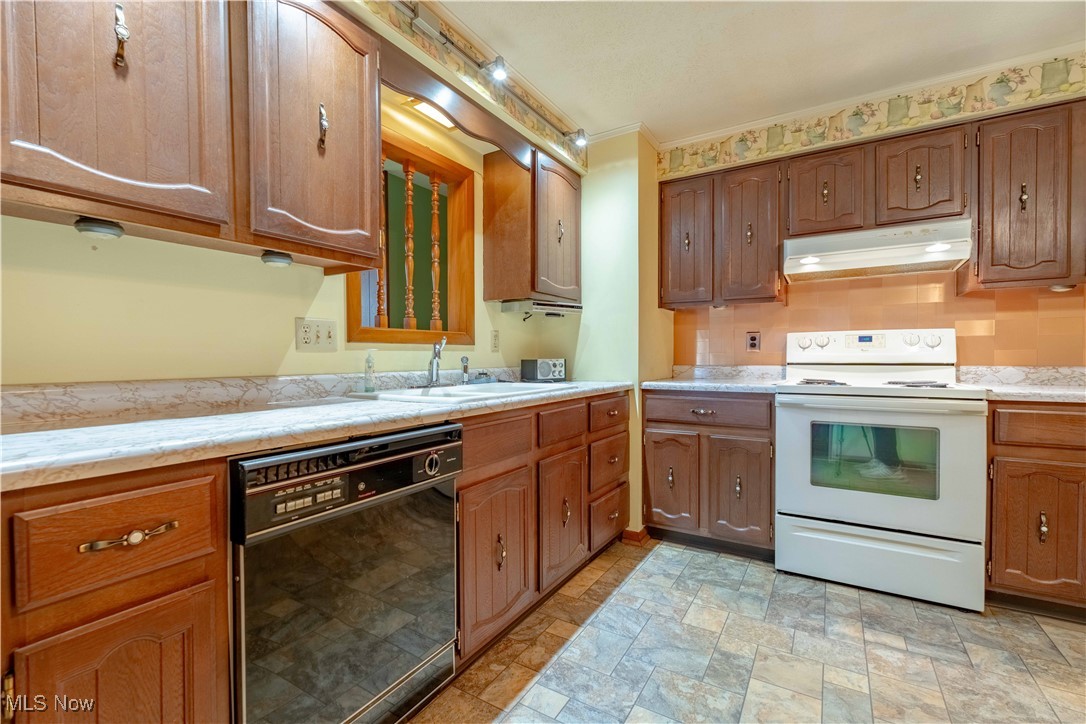 Oldtown Colonial Estates Fourth A - Residential