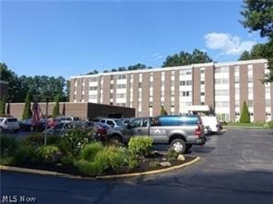 Why rent?  Very nice and clean 1 bedroom unit at desirable Silver Lake Towers.  Spacious dining and living rooms with sliders to 3 season sunroom.  Eat in applianced kitchen offers newer appliances, counter top and sink/faucet.  Double closets in bedroom offer plenty of storage.  Newer electrical panel and toilet as well.  Garage space #8 and storage unit are included.