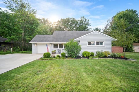 Homes For Sale - 546 Woodmere Drive<br/> Berea, OH 44017