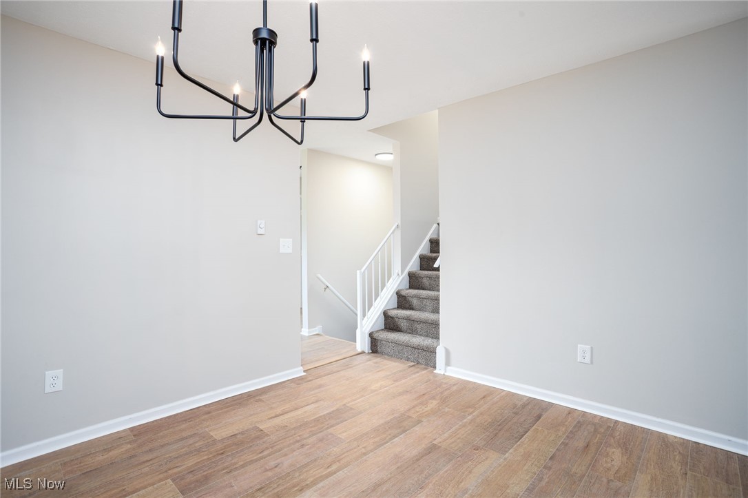 Creekside Vill - Residential