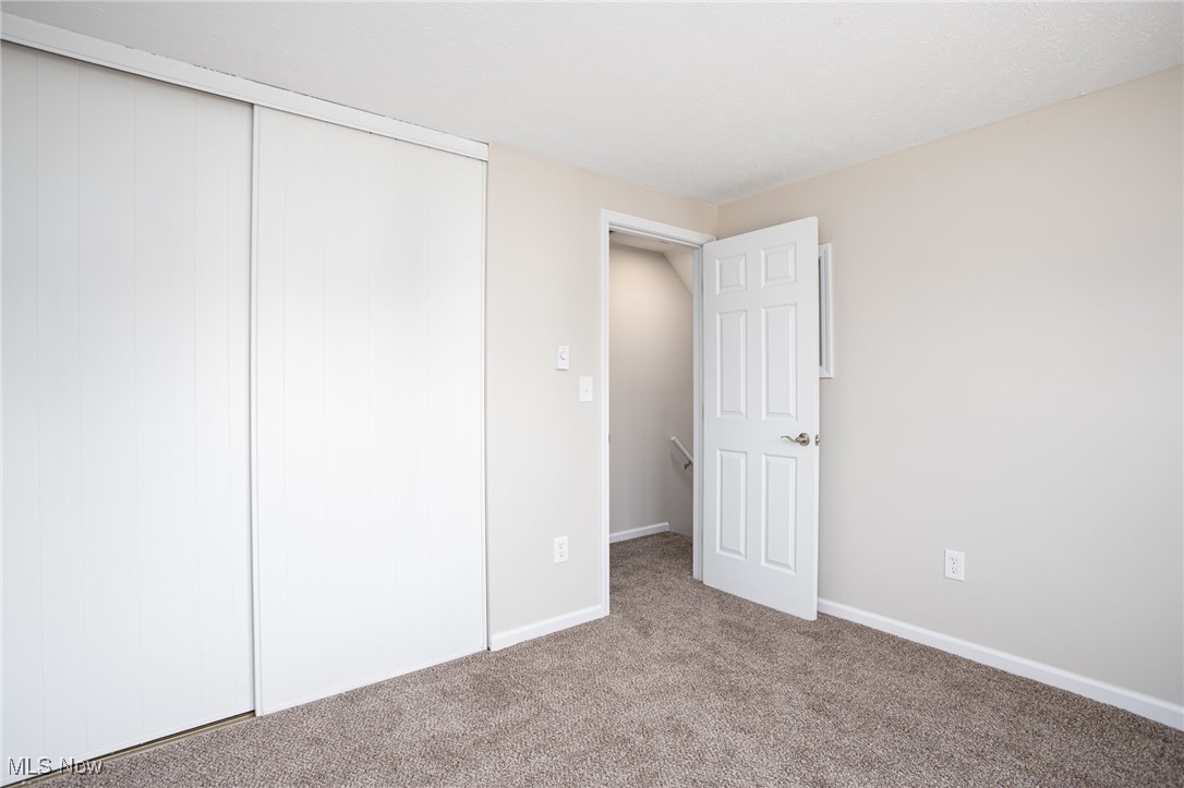 Creekside Vill - Residential