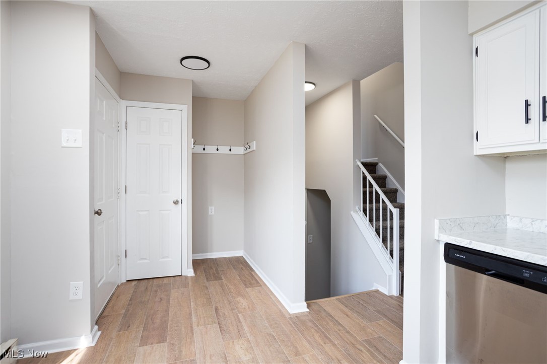 Creekside Vill - Residential