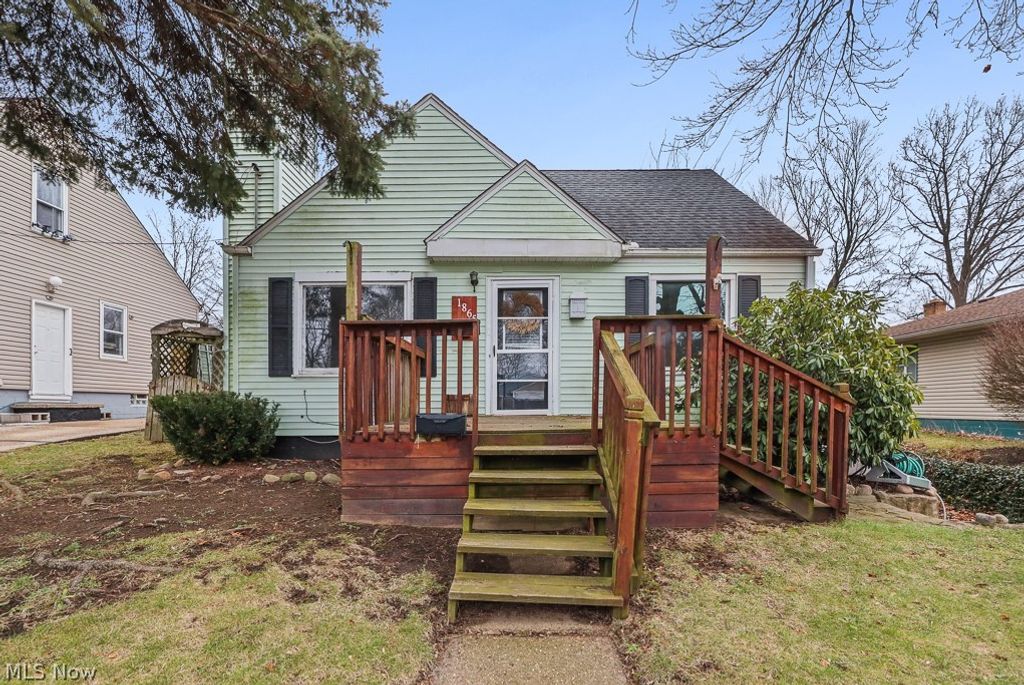 Photo of 1865 9th Street SW, Akron, OH 44314 (MLS # 5207211)