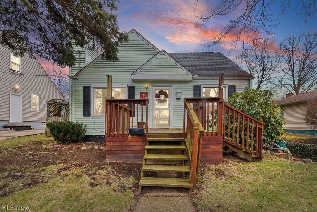 Photo of 1865 9th Street SW, Akron, OH 44314 (MLS # 5207211)